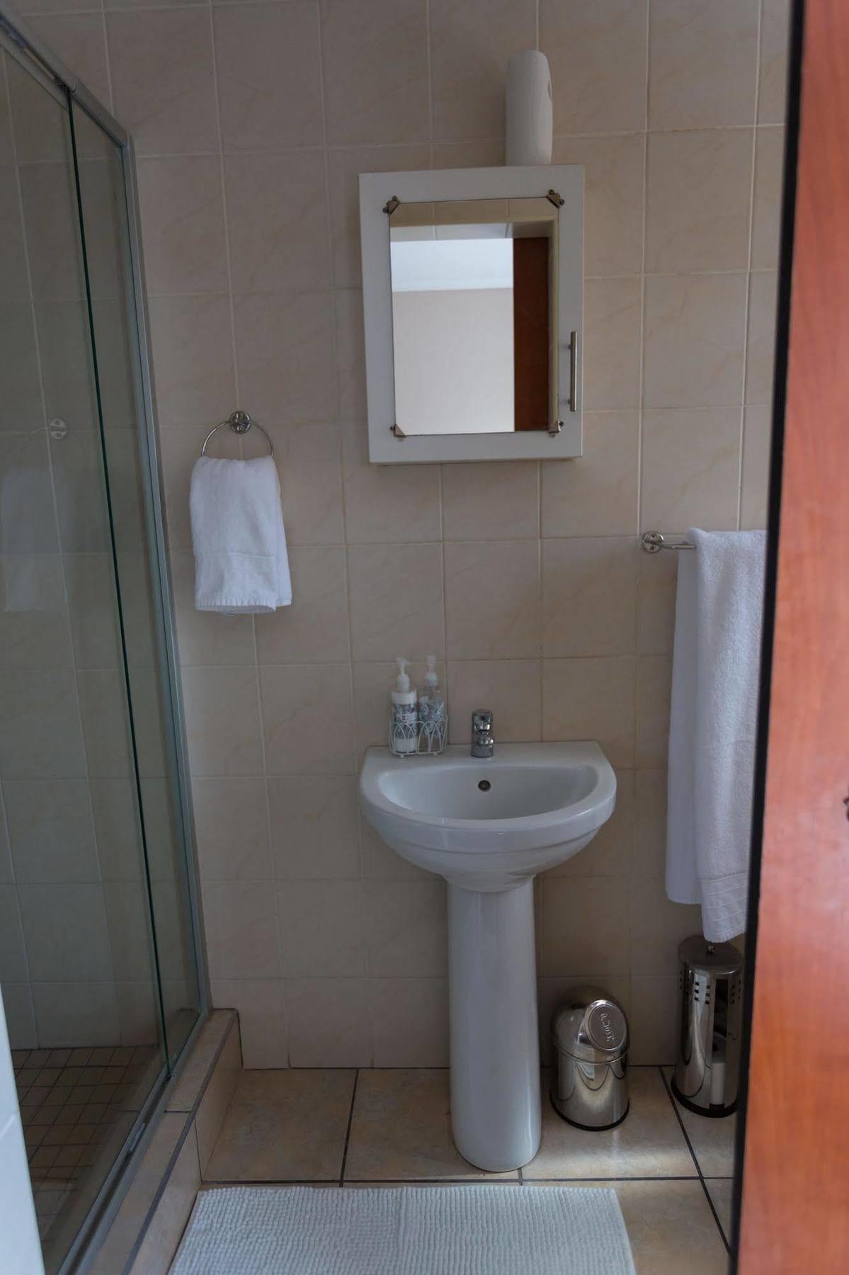 בוקסבורג Rudman Townhouses - Or Tambo Airport מראה חיצוני תמונה